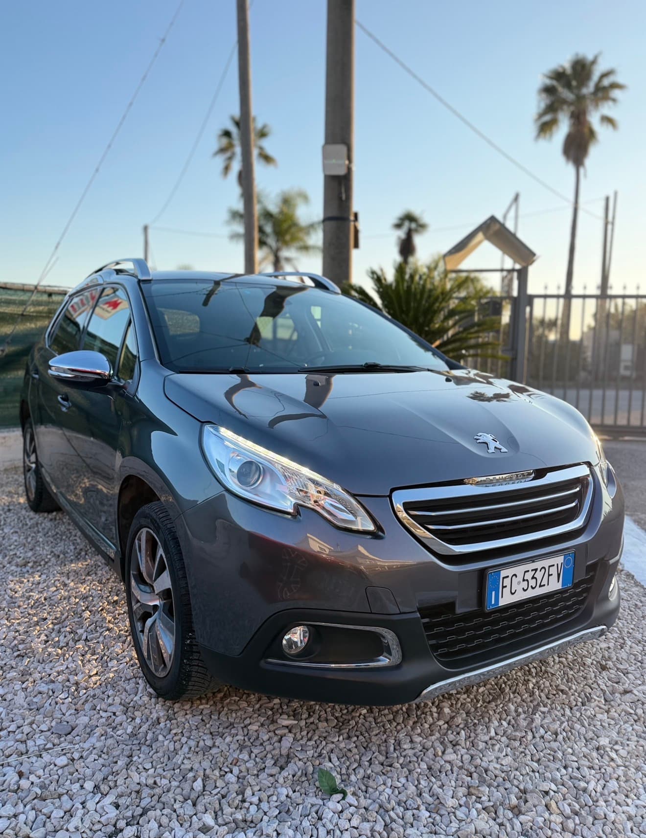 Peugeot 2008 - immagine 1