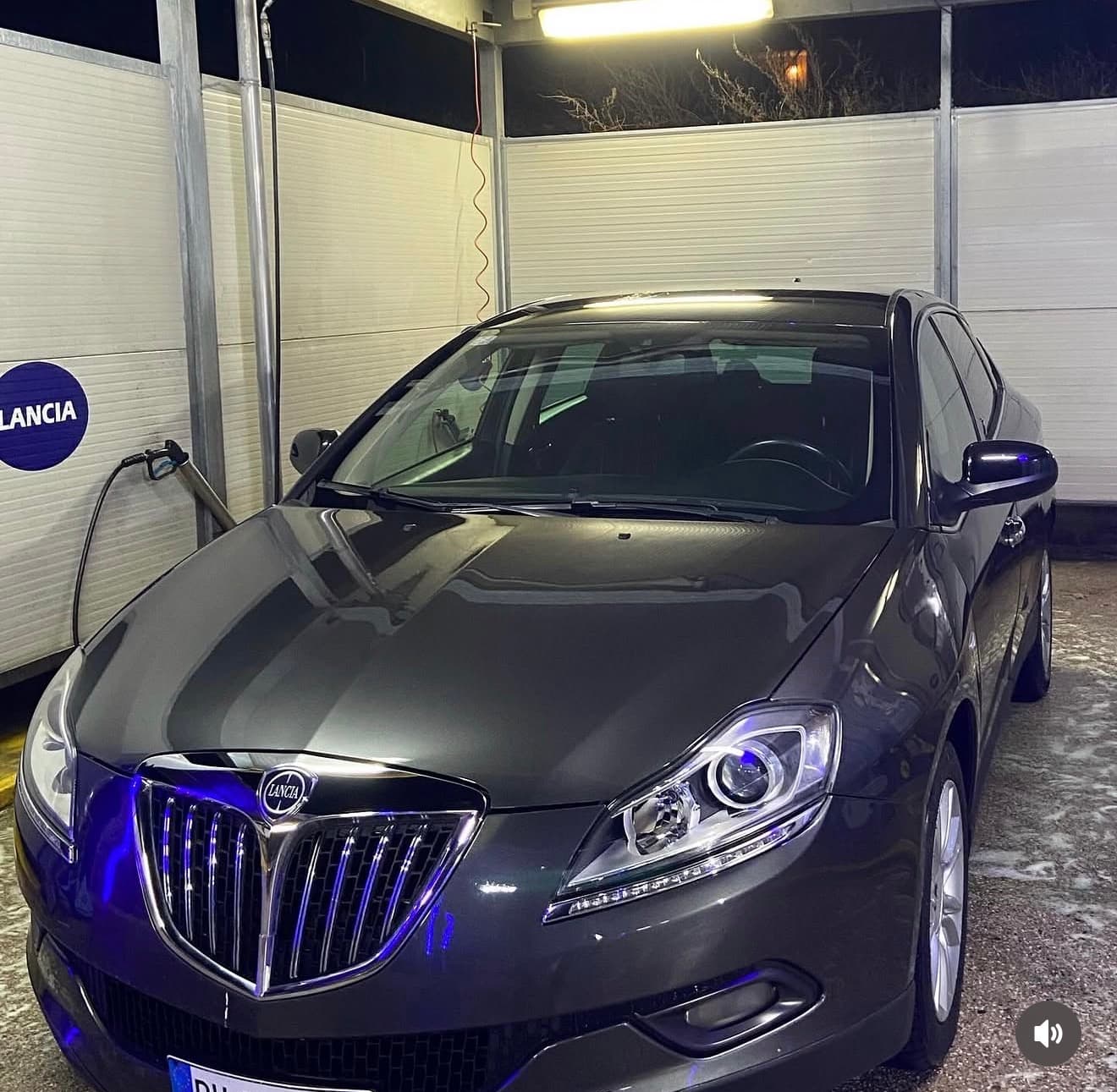 Lancia Delta 1.6 120cv - immagine 1