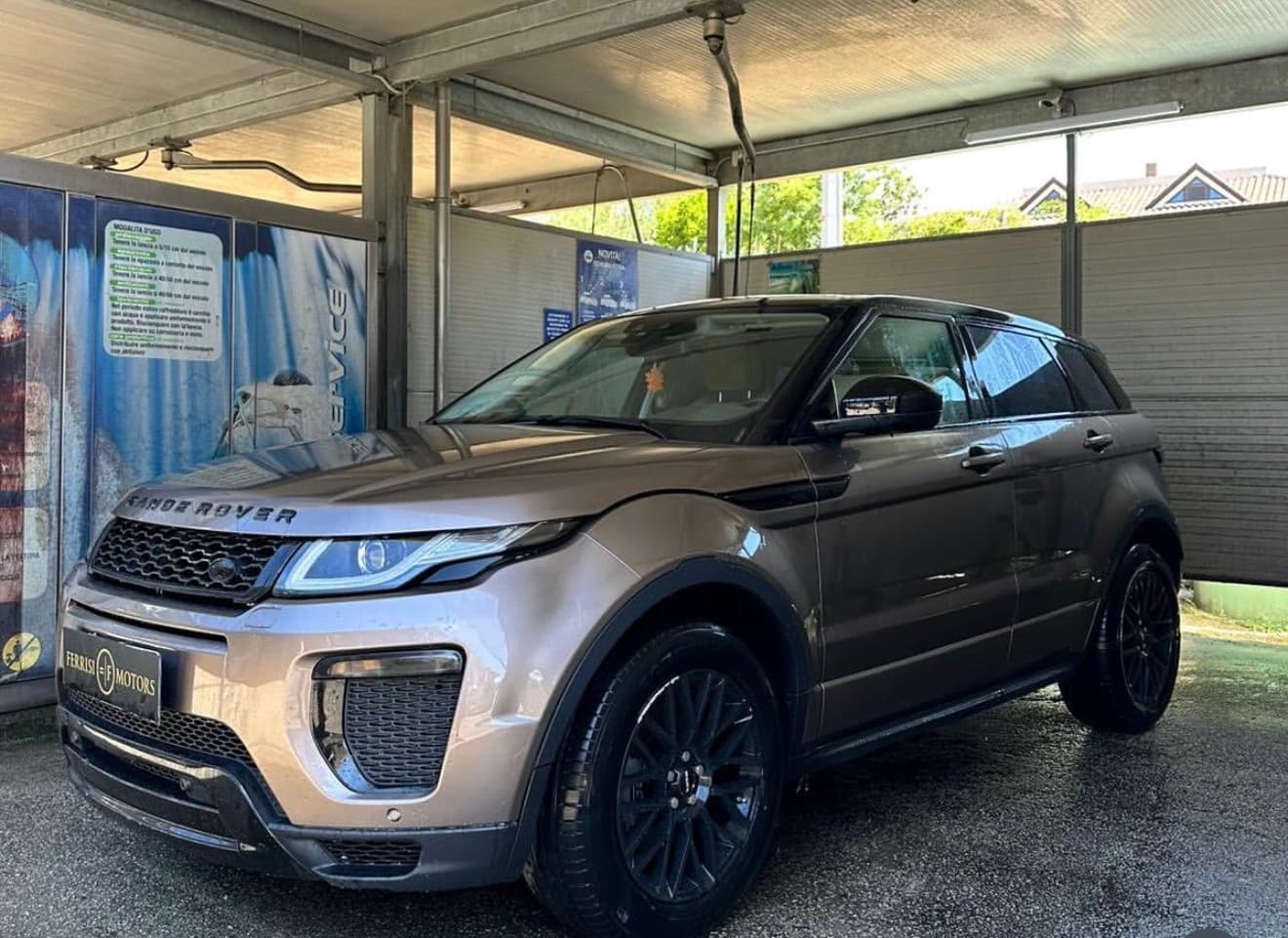 Range rover Evoque - immagine 1